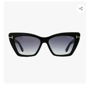 Tom Ford Wyatt Black Cat-Eye Sunglasses
